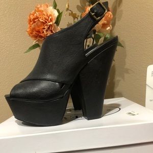 New Steve Madden Heels Size 8